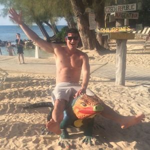 Meet your Posher, Casey